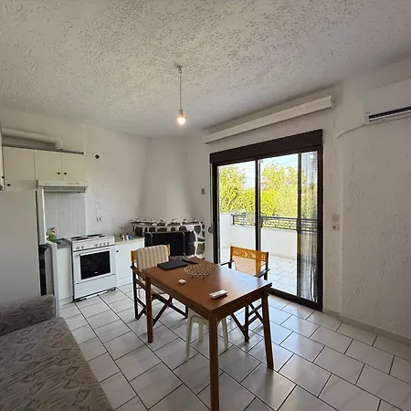 Cozy Seaside 150m From Appartamento *